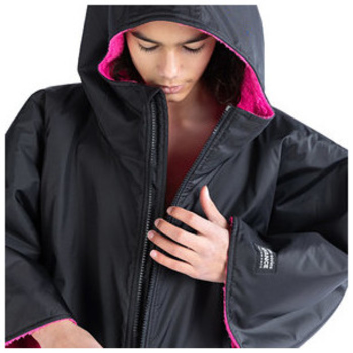 2023 Dryrobe Advance Junior Long Sleeve Changing Robe V3 KSLSDA Black